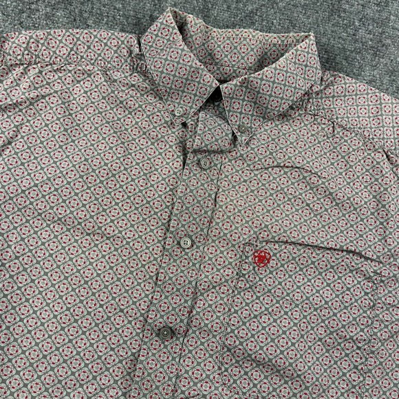 Ariat Other - Ariat Button Down Shirt Mens XL Grey Red Geometric Short Sleeve Western Rodeo